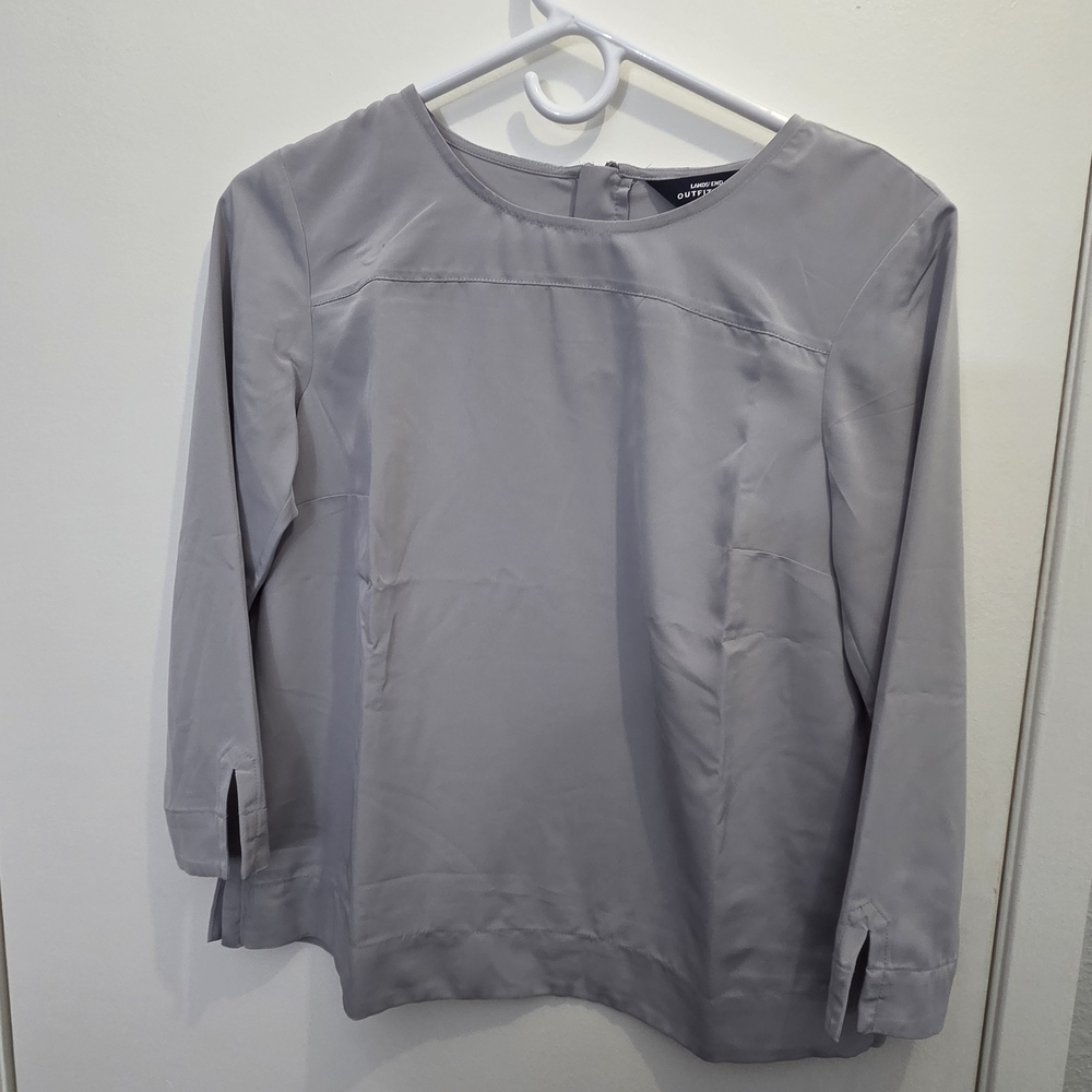 Lands' End Navy and White Label Tag